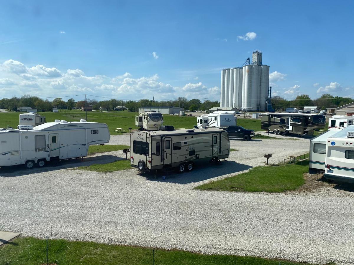 Garnett Hotel & Rv Park Экстерьер фото